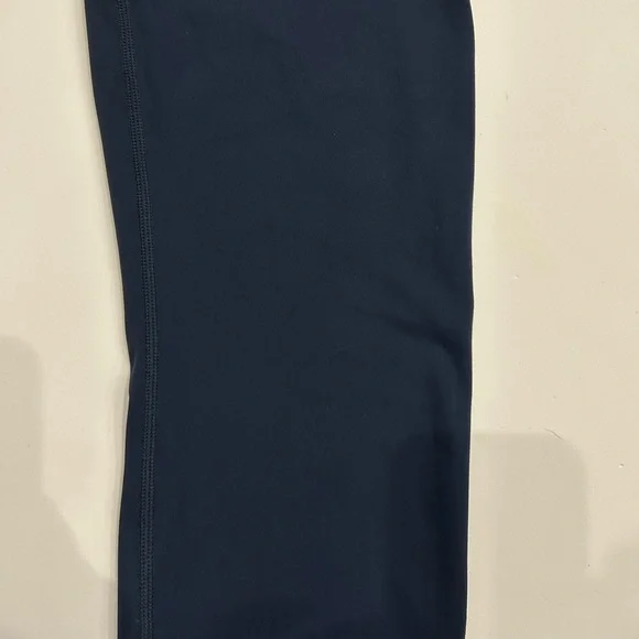 Halara UltraSculpt SoCinched High Waisted Tummy Control Pocket 7/8 Leggings - Picture 5 of 8